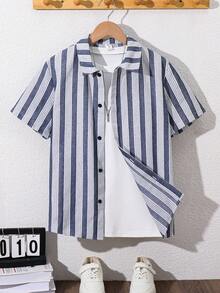 SHEIN 青少年男童度假风蓝色条纹衬衫，舒适时尚，百搭实用，适合海滩度假、上学、日常穿着以及春夏季节。 - 藍白色 - 查看 4