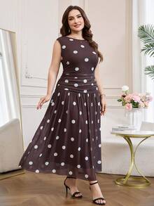 SHEIN Clasi Robe élégante à pois pour femmes grandes tailles, robe d'été fluide en maille extensible - Tabac - Voir 5