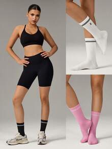 Women's Leisure Sports Tube Socks - Multicolor - View 3