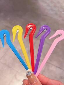 5 chiếc kéo cắt dây chun buộc tóc dùng một lần, dụng cụ tháo dây chun buộc tóc, phụ kiện tạo kiểu tóc, ngăn ngừa giật tóc gây tổn thương da đầu, dụng cụ làm tóc, sản phẩm và phụ kiện làm đẹp cho tiệm cắt tóc, làm đẹp cho mùa tựu trường, du lịch, kỳ nghỉ, phụ kiện tóc, lược chải tóc vuốt ngược, máy sấy tóc, tóc, thợ cắt tóc, lược chải viền tóc, lược tạo kiểu, máy sấy tóc, keo xịt tóc, sản phẩm dành cho tóc xoăn, kéo cắt tóc, Giáng sinh, tiệm cắt tóc, làm tóc, máy sấy tóc, tóc, phụ kiện. - Nhiều màu - Xem 14