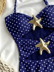 SHEIN Traje de baño de una pieza con estampado de lunares azul marino, decoración de estrella de mar de metal, para niñas preadolescentes en vacaciones de verano en la playa - Azul - Ver 4