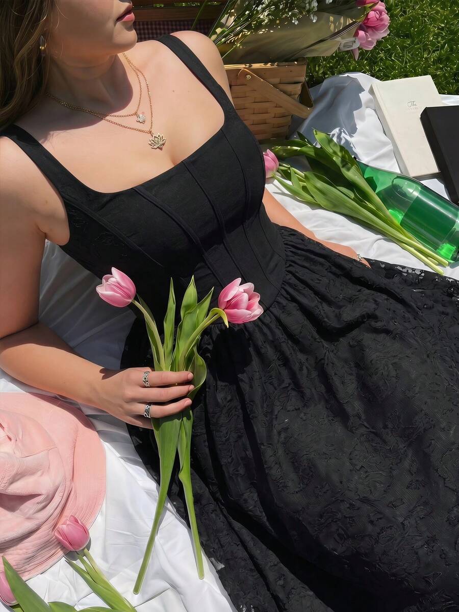 SHEIN MOD 大码夏季提花鱼尾褶皱下摆连衣裙 - 黑色 - 查看 1