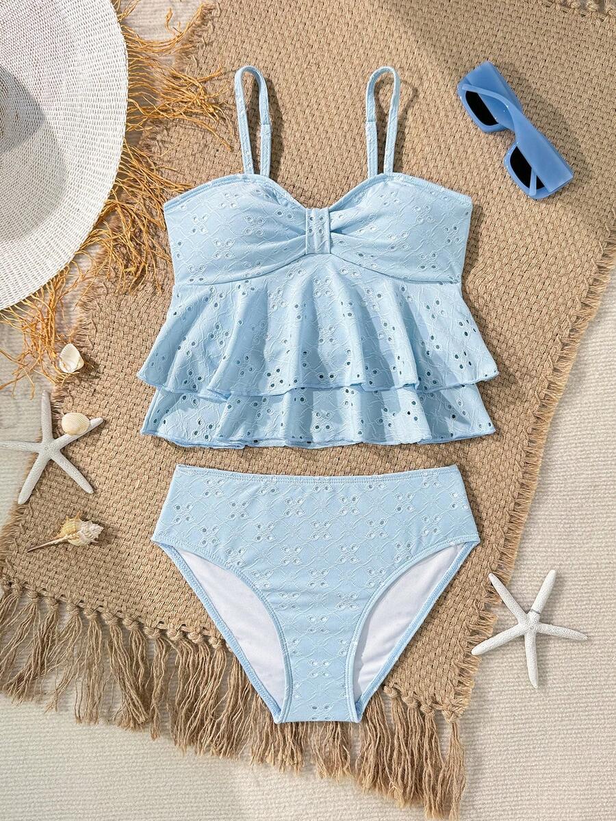 SHEIN Bộ bikini hai mảnh dây mảnh cho bé gái tuổi teen, màu trơn, khoét lỗ, xếp nếp, thời trang, giản dị, thanh lịch, phù hợp cho bơi lội, kỳ nghỉ hè, bãi biển, hồ bơi, tiệc tùng. Áo tắm nơ cho bé gái màu xanh nhạt, áo tắm dễ thương cho bé gái 10 tuổi, áo tắm màu xanh cho bé gái tuổi teen, áo tắm một mảnh dễ thương cho bé gái, áo tắm cho tuổi teen, đồ bơi cho bé gái, đồ bơi cho thanh thiếu niên, đồ bơi cho tuổi teen, áo tắm che phủ toàn thân, lựa chọn đồ bơi mùa xuân hè cho bé gái. - Màu xanh nhạt - Xem 1
