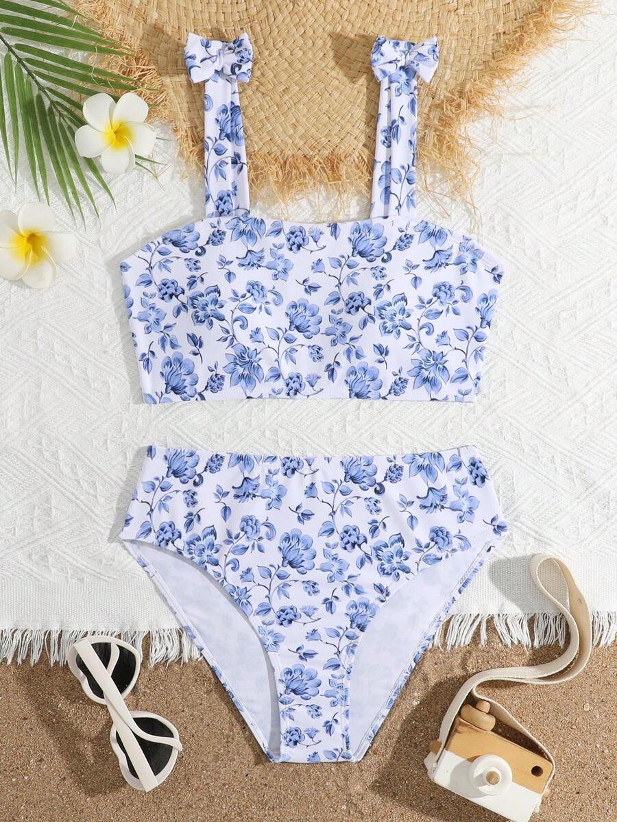 SHEIN Bộ bikini hai mảnh dễ thương dành cho thiếu nữ, chất liệu vải dệt kim in kỹ thuật số, có nơ và dây đeo, đồ bơi hai mảnh cho thiếu nữ, đồ bơi hoa văn cho thiếu nữ, bộ đồ bơi cạp cao cho thiếu nữ, đồ bơi hai mảnh mùa hè cho thiếu nữ, bikini cạp cao mùa hè cho thiếu nữ, đồ bơi hai mảnh mùa hè cho thiếu nữ, đồ bơi hai mảnh kín đáo cho thiếu nữ, bộ bikini kín đáo. - Xanh và trắng - Xem 1