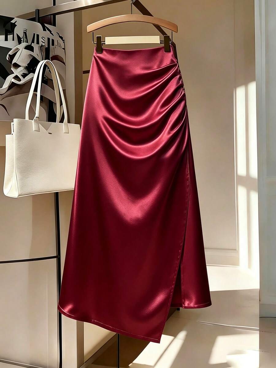 GlowEve CURVE Rok Wanita Ukuran Besar Warna Polos Lipit dengan Hem Asimetris untuk Musim Gugur - Burgundy - View 1