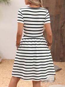 EMERY ROSE Vestido casual de mujer con rayas, vestidos casuales para mujer, nuevo vestido de llegada para mujer, vestido casual simple y retro, vestidos casuales para mujer en verano - Multicolor - Ver 2