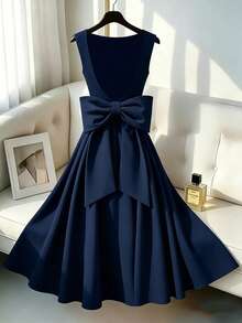 GlowEve CURVE Vestido de cóctel minimalista con lazo y espalda descubierta para mujer de talla grande, adecuado para fiestas y citas - Azul Marino - Ver 2