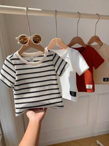 SHEIN Bộ 4 áo thun ngắn tay kẻ sọc dệt kim đa năng dễ thương cho bé trai mùa hè, kiểu dáng thường ngày, dễ phối đồ. - Nhiều màu - Xem 7