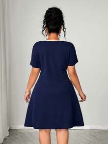 Elenzga Plus Size Color Block Square Neck Slimming Waist Short Sleeve Commuter Chic Short Dress - Navy Blue - View 2