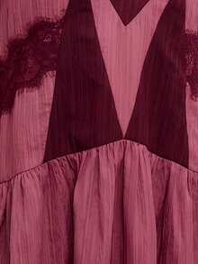 Nöista Vestido de tirantes con paneles contrastantes, detalles de encaje y dobladillo acampanado con tirantes ajustables en la espalda. Evento, festival, primavera, verano, mujer. - Multicolor - Ver 7