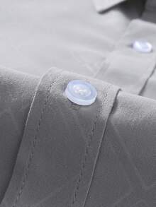 Manfinity Mode Kemeja Formal Lengan Pendek Motif Berlian Kasual Pria, Musim Panas, Upacara - Grey - View 5