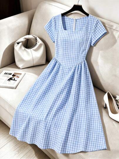 SHEIN Franclia Váy midi nữ