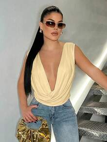 SHEIN SXY Blusa sexy con cuello en V profundo y drapeado en amarillo pálido para mujer de talla grande - amarillo ganso - Ver 3