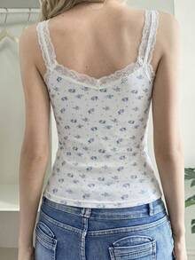 DAZY 女款夏季休閒度假通勤碎花對比蕾絲修身細肩帶印花T恤 - 白色 - 查看 4