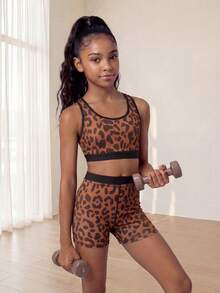 SHEIN Conjunto de sujetador deportivo y shorts con estampado de leopardo para niñas preadolescentes, diseño de espalda cruzada, tela elástica y cómoda, apto para yoga, entrenamiento, correr, uso diario casual, de moda - Marrón - Ver 5