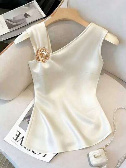 Franclia เสื้อแขนกุดคอปกไม่สมมาตรตกแต่งโลหะหรูหราไซส์ใหญ่พิเศษ, ฤดูร้อน