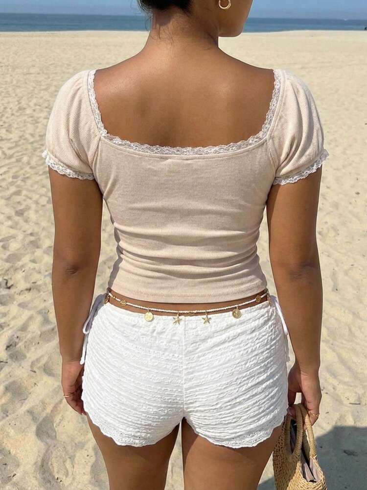 Dazy Plus Plus Size Women Crew Neck Contrast Lace Floral Embroidery Tight Fit Short Sleeve T-Shirt Crop Top