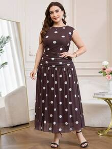 SHEIN Clasi Robe élégante à pois pour femmes grandes tailles, robe d'été fluide en maille extensible - Tabac - Voir 7