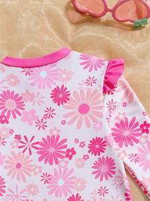 SHEIN ملابس شاطئ للبنات الصغار، بدلة سباحة كروشيه وردية بزهرة عباد الشمس ذات أكمام طويلة، مناسبة للسباحة والعطلات الصيفية والشاطئ والحمام، بدلة سباحة للبنات الصغار بأكمام طويلة، بدلة سباحة للبنات الصغار بحماية من الطفح الجلدي بتغطية كاملة، ملابس سباحة للبنات عمر سنتين، بدلة سباحة وردية مزخرفة بالزهور للبنات الصغار - وردي - مشاهدة 5