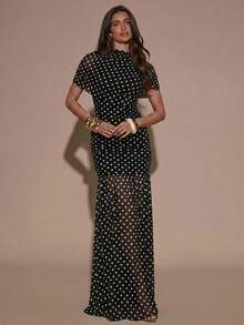 SHEIN BAE Vestido elegante de Body ceñido con cuello redondo, manga corta, estampado de lunares negros sobre base blanca y volante en el bajo - Negro - Ver 3