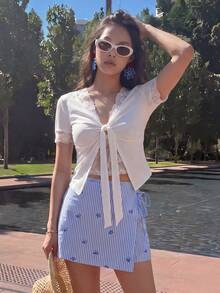 K-Vae Women's Casual Sexy Elegant Commuter Golf Outdoor Lace Patchwork V-Neck Slim Fit T-Shirt With Design Details, Spring/Summer White - White - View 9