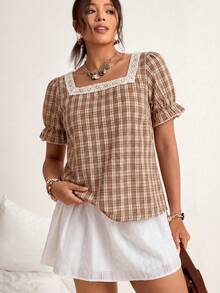 Freevana Camisa de manga corta con parches de encaje a cuadros para tallas grandes - Rosa - Ver 6