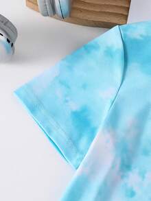 SHEIN Áo thun ngắn tay nhuộm màu tie-dye mùa hè mới cho bé trai, kiểu dáng nghỉ mát biển, in hình cây dừa ở cả mặt trước và mặt sau, kiểu dáng rộng rãi, thoải mái, đa năng. - Xanh và trắng - Xem 5
