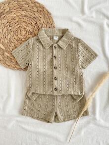 SHEIN Vintaside Kids 2件組中性新生兒至1歲男嬰/女嬰套裝 卡其色夏季波希米亞休閒度假襯衫與短褲套組 紋理短袖杏色服飾 - 卡其色 - 查看 1