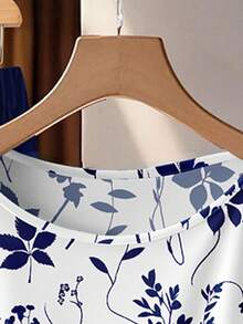 EMERY ROSE Conjunto de 2 piezas de camisa con nudo delantero y pantalones con estampado floral azul y blanco, talla grande - Multicolor - Ver 3
