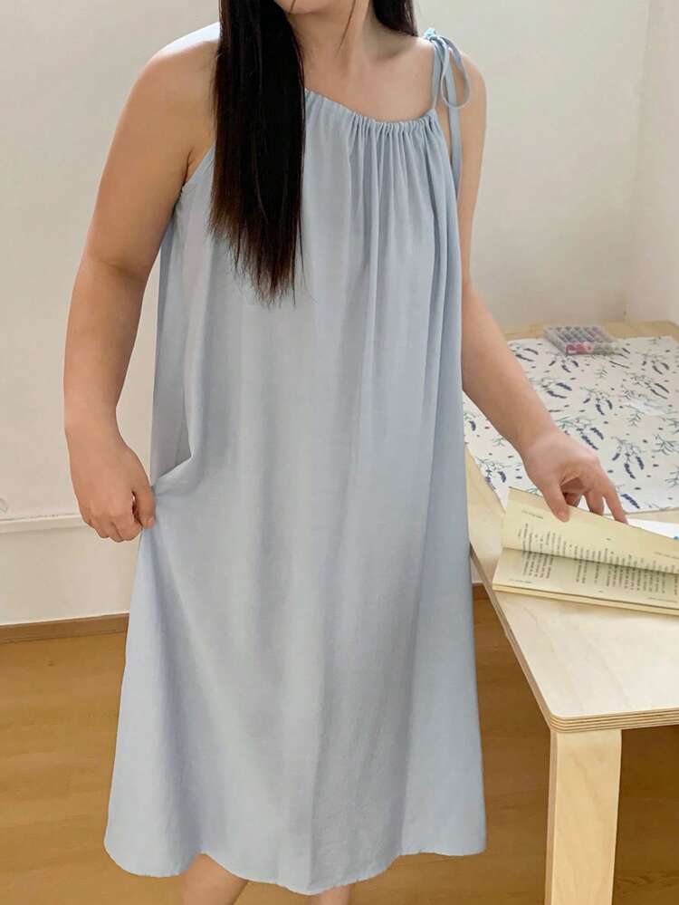 Dazy Plus Plus Size Women's Casual Sleeveless Pleated Midi Dress, Solid Color Loose Nightgown For Spring & Summer