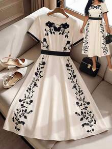 GlowEve CURVE Plus Size Women Printed Design Casual Waist Cinched Mid-Length Dress - Apricot - View 5