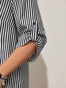 SHEIN LUNE 大码女式条纹卷袖休闲宽松连衣裙 - 黑與白 - 查看 3