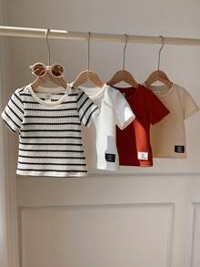 SHEIN Bộ 4 áo thun ngắn tay kẻ sọc dệt kim đa năng dễ thương cho bé trai mùa hè, kiểu dáng thường ngày, dễ phối đồ. - Nhiều màu - Xem 4