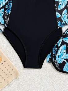 SHEIN Teenage Girl 2pcs Long Sleeve Swimsuit Set With Shorts,Tropical Print Mock Neck Front Zipper Rash Guard,Full Coverage Turquoise Summer Beach Holiday - Black - View 4