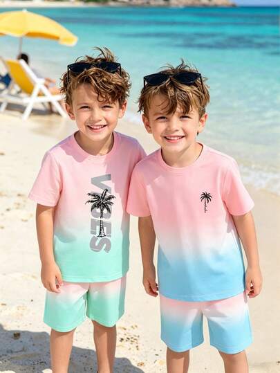 Bộ 2 món áo thun ngắn tay và quần short in hình cây dừa và hiệu ứng ombre cho bé trai, thoải mái khi mặc hàng ngày, thích hợp cho mùa xuân, mùa hè, chụp ảnh, đi chơi, làm quà tặng, thời trang cho bé trai, trang phục thường ngày, quần áo trẻ em có họa tiết, trang phục mùa xuân/hè, phong cách mới, thoải mái và thoáng mát, mang đến không khí mùa xuân, kỳ nghỉ hè thư giãn.