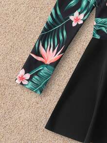 SHEIN Traje de baño de niña preadolescente con estampado de palmera de coco y pantalones, informal para vacaciones en la playa - Negro - Ver 5