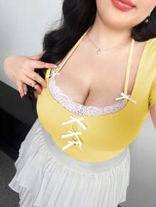 Vibekara Camiseta de manga corta con parches de encaje y mariposa, primavera/verano - Amarillo - Ver 1