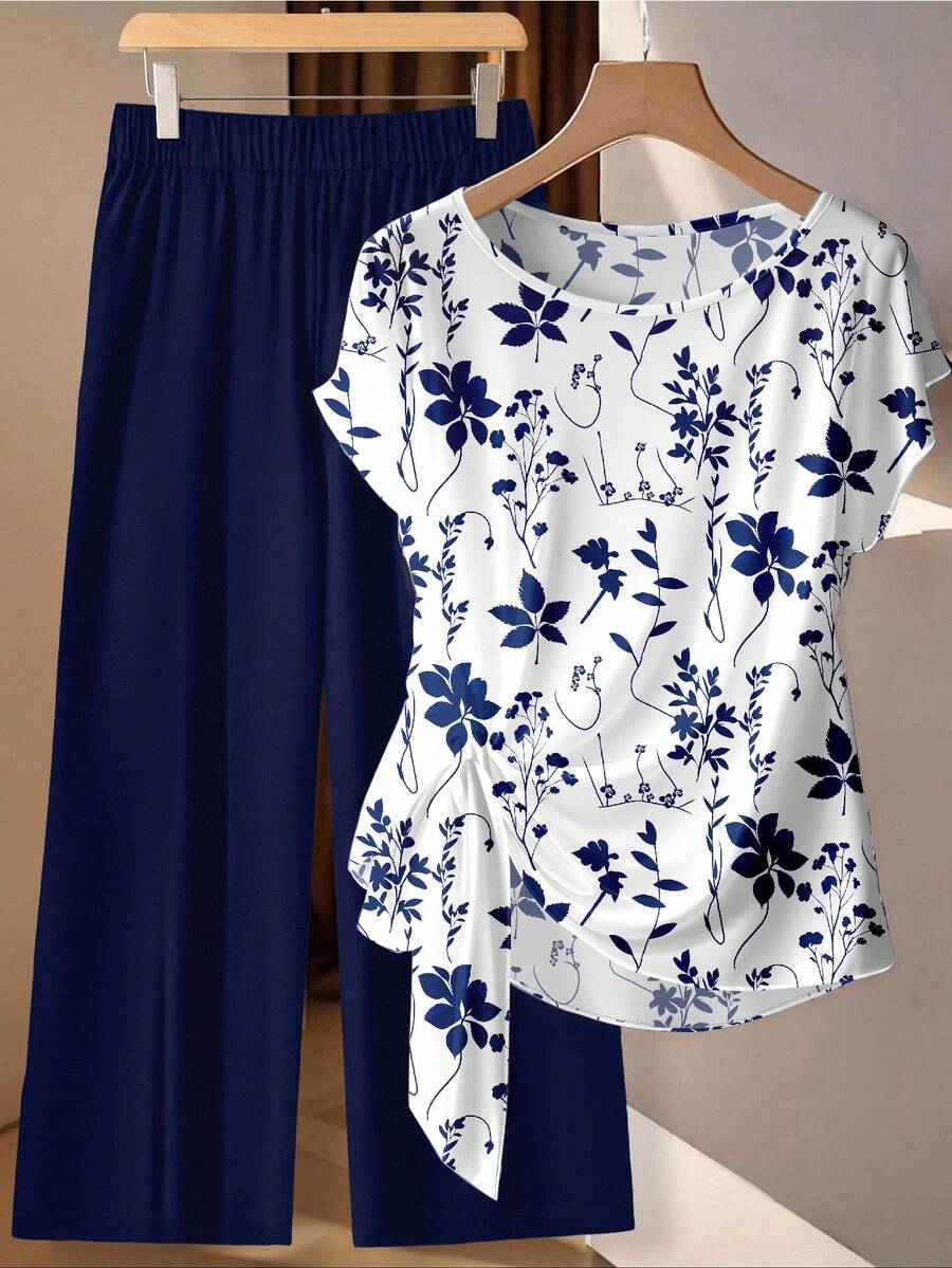 EMERY ROSE Conjunto de 2 piezas de camisa con nudo delantero y pantalones con estampado floral azul y blanco, talla grande - Multicolor - Ver 1