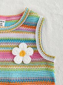 SHEIN Playful Pals 这款女婴夏季彩虹色提花柔软面料圆领背心上衣和短裤套装包含两件，时尚、甜美、可爱、清新，以森林为主题，展现田园风格，温柔、简约、休闲的设计。面料采用檀木织纹，厚度适中，穿着舒适贴身。 - 彩色 - 查看 5