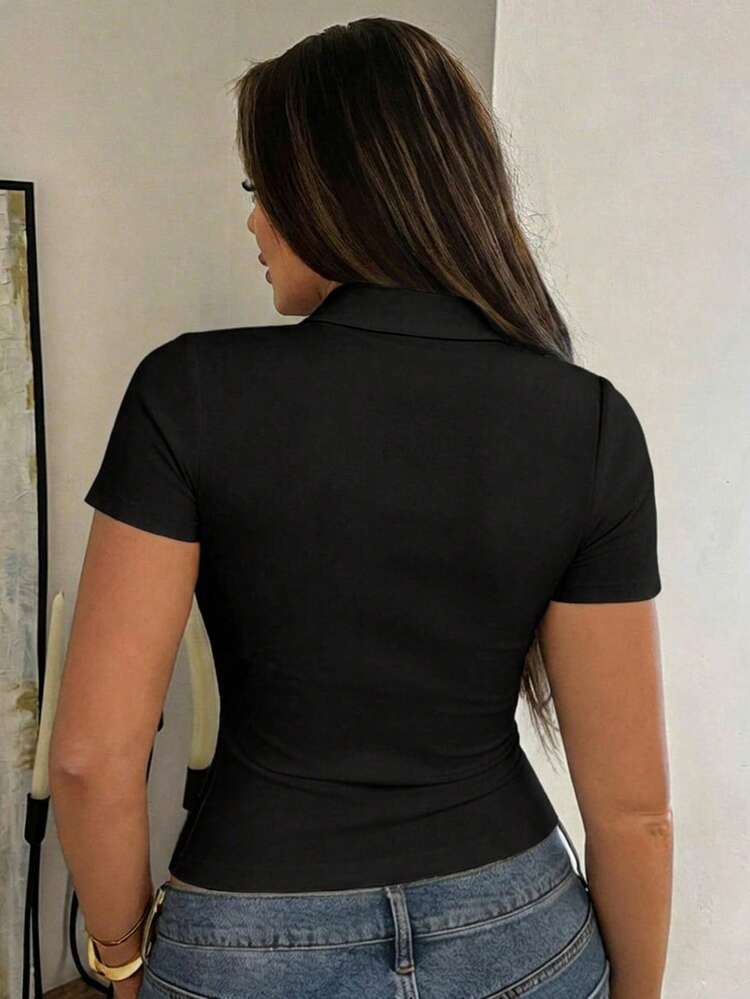 Dazy Plus Elastic Fitted Zip Front Casual Sports Cropped Short Sleeve T-Shirt, Plus Size For Women, Spring/Summer