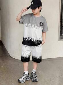 SHEIN 2件套儿童/青少年男童休闲舒适百搭泼墨印花短袖上衣和短裤套装，适合春夏季穿着 - 白色 - 查看 2