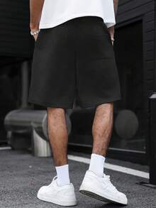 Manfinity Roghcode Casual Pleated Pocket Men Shorts, Holiday - Black - View 2
