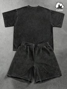 Manfinity EMRG 男士黑色做旧水洗两件套，哥特街头风T恤和短裤，复古金属字体印花，适合夏季音乐节、派对和休闲穿着 - 彩色 - 查看 2