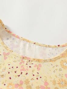 EMERY ROSE Women's Ditsy Floral Regular Fit Vacation Casual Commute Shirt With Ruffle Sleeves - Light Yellow - View 7