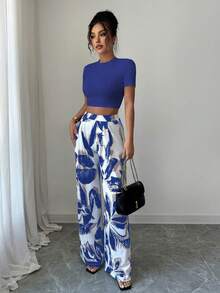 Conjunto de Top corto con estampado floral y pantalones largos con estampado de plantas para mujeres, ideal para primavera/verano - azul real - Ver 2