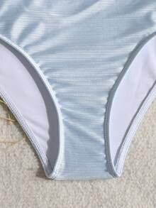 SHEIN Traje de baño de una pieza con textura de punto azul cielo con decoración de estrellas, diseño de cuello halter, adecuado para vacaciones de playa de primavera/verano para niñas preadolescentes - Celeste - Ver 7