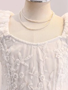 Abito bianco con texture in pizzo floreale, vita stretta, maniche a cappuccio e scollo rotondo, elegante abito in pizzo per adolescenti, adatto per matrimoni, feste, raduni, occasioni formali, matrimonio estivo - Bianco - Visualizzare 9