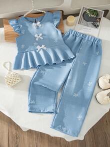 Elladie kids 2 قطعة/مجموعة ملابس صيفية متطابقة للفتيات الصغيرات، قميص بأكمام رفرفة مطرزة بفيونكة وحافة مكشكشة مع شورت بساق مستقيمة، ملابس عطلة إجازة عائلية - أزرق فاتح اللون - مشاهدة 4