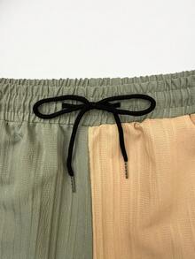 Conjunto de playa para hombre con camisa de manga corta de unicolor y abotonadura sencilla y pantalones cortos con cintura de cordón, para vacaciones - Verde - Ver 6