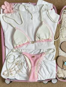 Swim Mod 女士26SS春夏新款金属光泽粉色泡泡面料撞色米色V领露背裹身三角比基尼两件套泳衣，海滩度假 - 粉色 - 查看 2